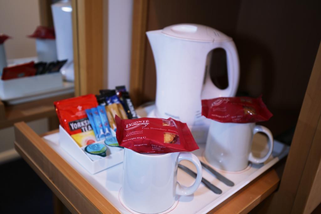 Hotel Ramada Wakefield Zimmer foto